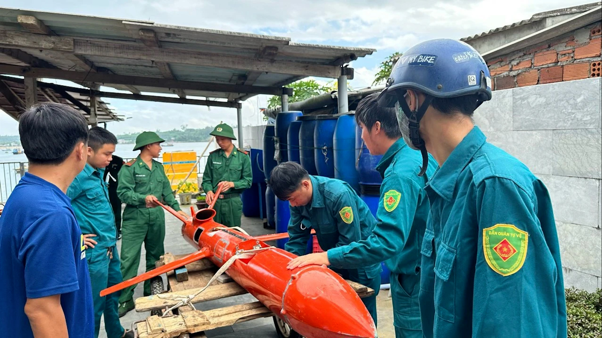 Xem nhanh 12h: Xác minh vật thể lạ ở Quảng Ngãi - Ảnh 2.