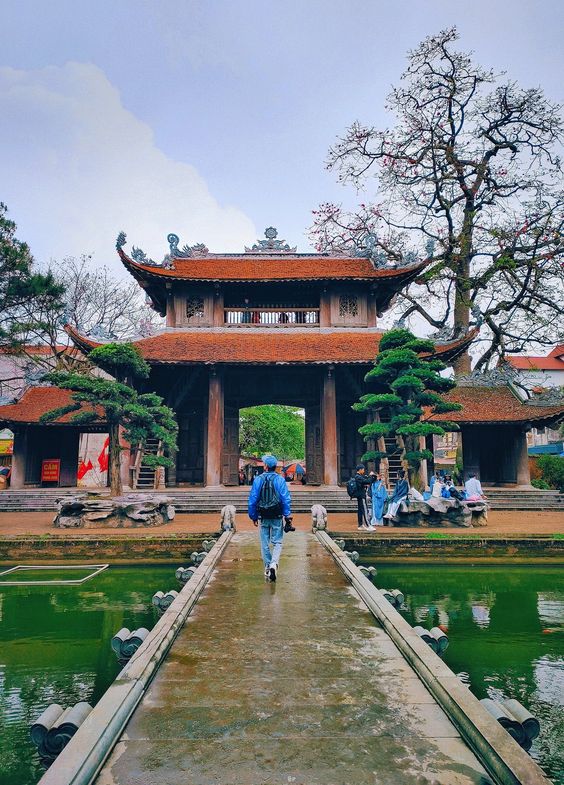 Hãy ghé thăm những ngôi đền, chùa nổi tiếng khi du lịch tại Hưng Yên - Ảnh 4.