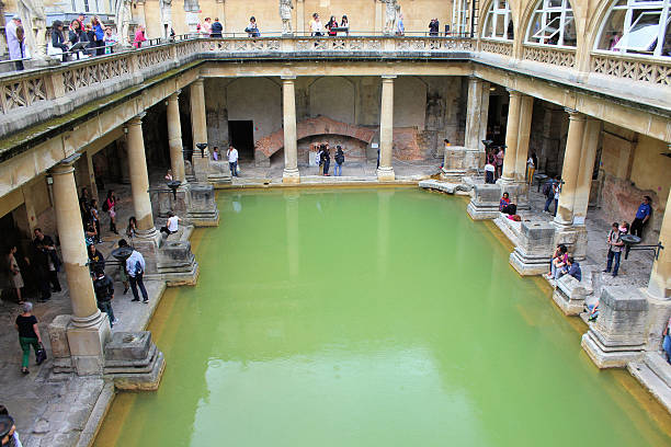 Du lịch Bath: Hành trình về quá khứ trong thành phố cổ kính của Anh - Ảnh 1.