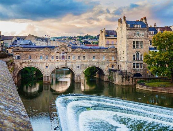 Du lịch Bath: Hành trình về quá khứ trong thành phố cổ kính của Anh - Ảnh 3.