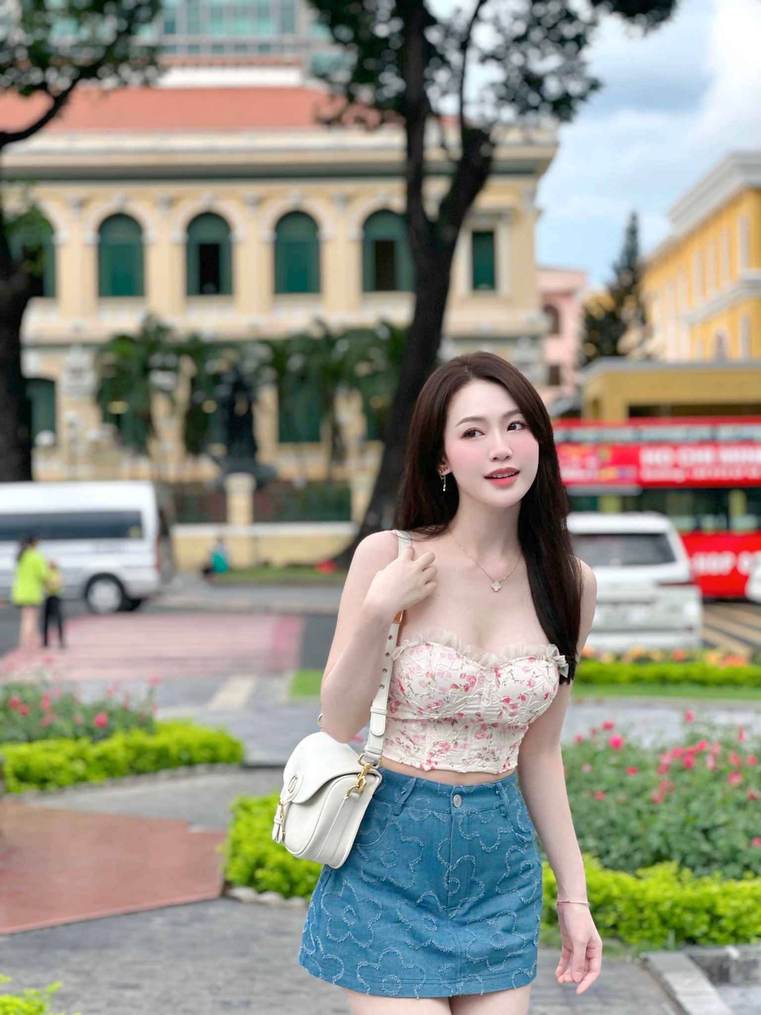 Nhan sắc đời thường của dàn thí sinh Hoa hậu Hoàn vũ Việt Nam 2023 - Ảnh 1.