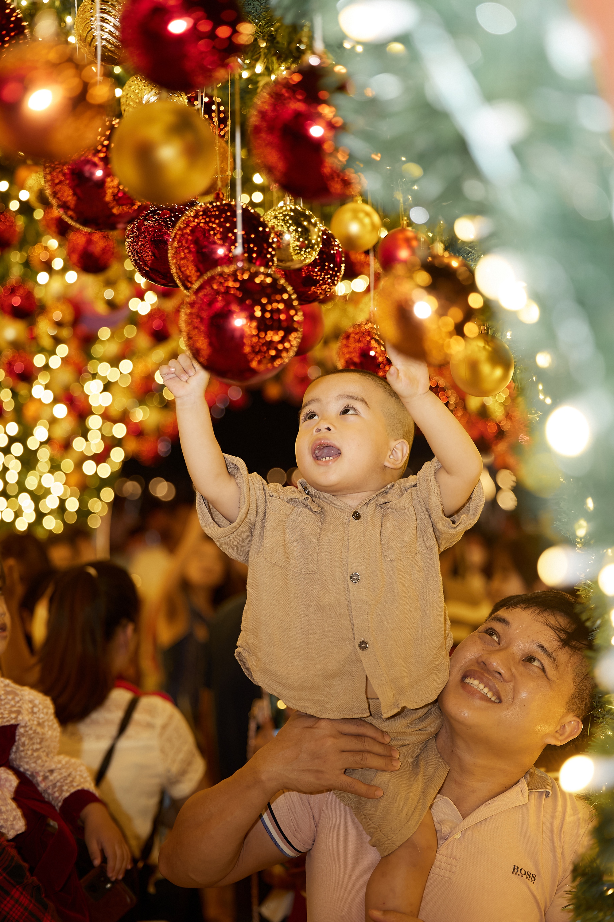 Phú Quốc thắp sáng cây thông 24m, mở màn mùa Giáng sinh tưng bừng chưa từng có - Ảnh 5.