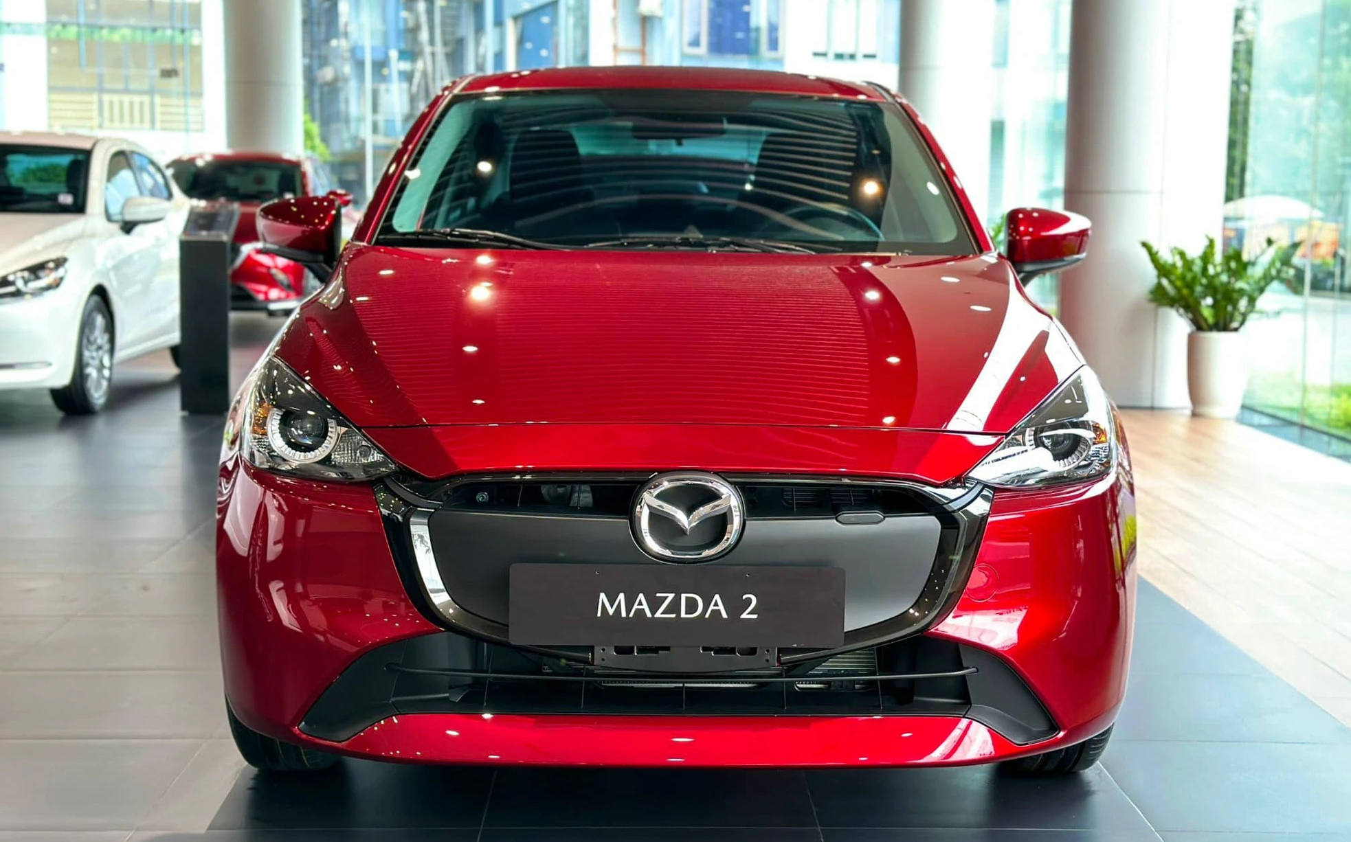 Mazda2 tại Việt Nam giảm giá bản Sedan, biến thể hatchback tăng 33 triệu đồng- Ảnh 3. Mazda2 tại Việt Nam giảm giá bản Sedan, biến thể hatchback tăng 33 triệu đồng- Ảnh 3.