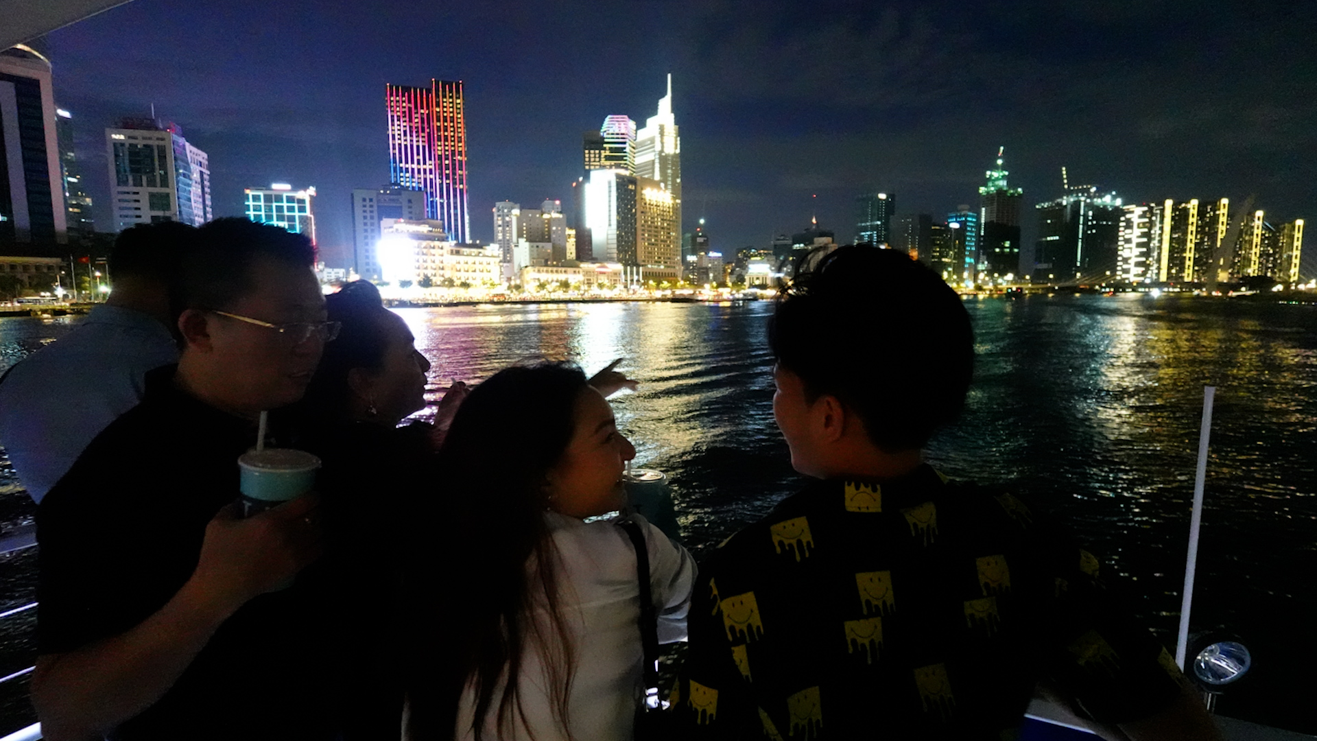 Trải nghiệm buýt sông 2 tầng trên sông Sài Gòn: ngắm view thành phố cực đẹp- Ảnh 3.