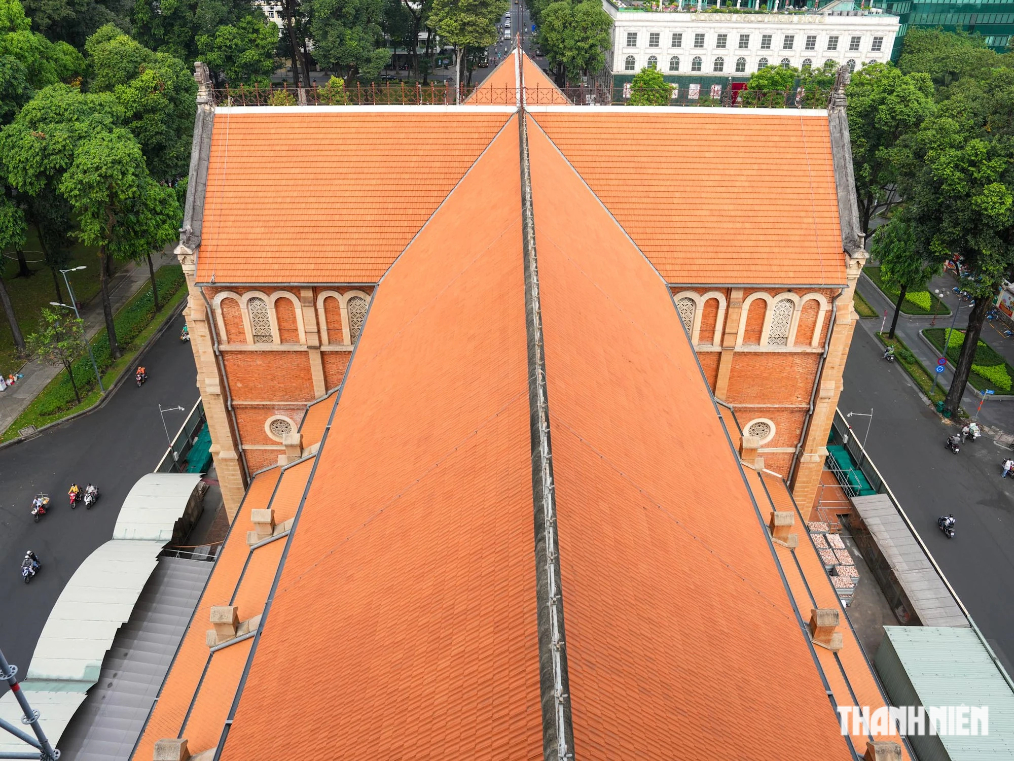 Choáng ngợp với cảnh bên trong công trình đại trùng tu Nhà thờ Đức Bà Sài Gòn- Ảnh 3.