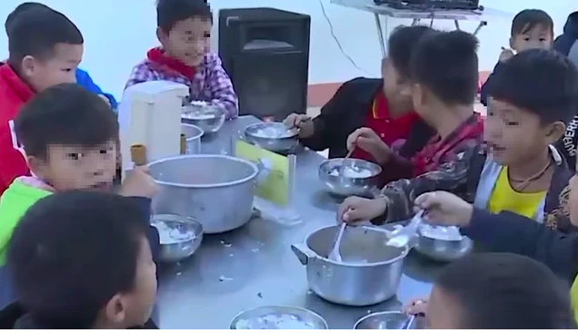 Lào Cai báo cáo Thủ tướng vụ 'cắt xén bữa ăn của học sinh bán trú'- Ảnh 1.