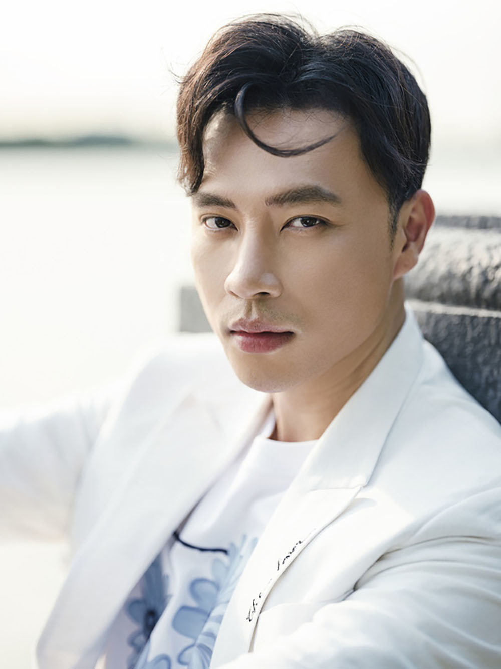CEO hotboy Jason Nguyễn bị tuyên 18 năm tù vì lừa bán găng tay y tế