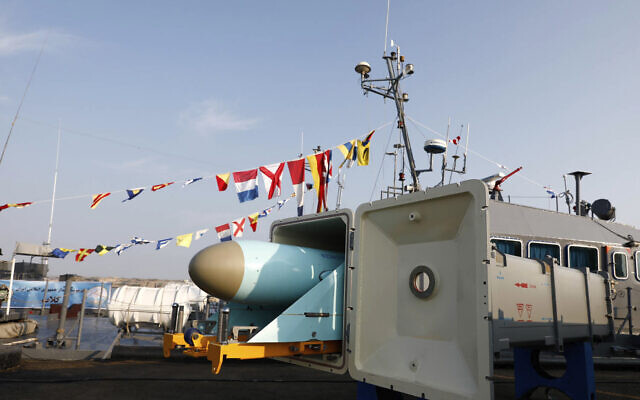 Iran khoe tên lửa hành trình 'thông minh', bị Mỹ tố phóng UAV vào tàu biển- Ảnh 1.