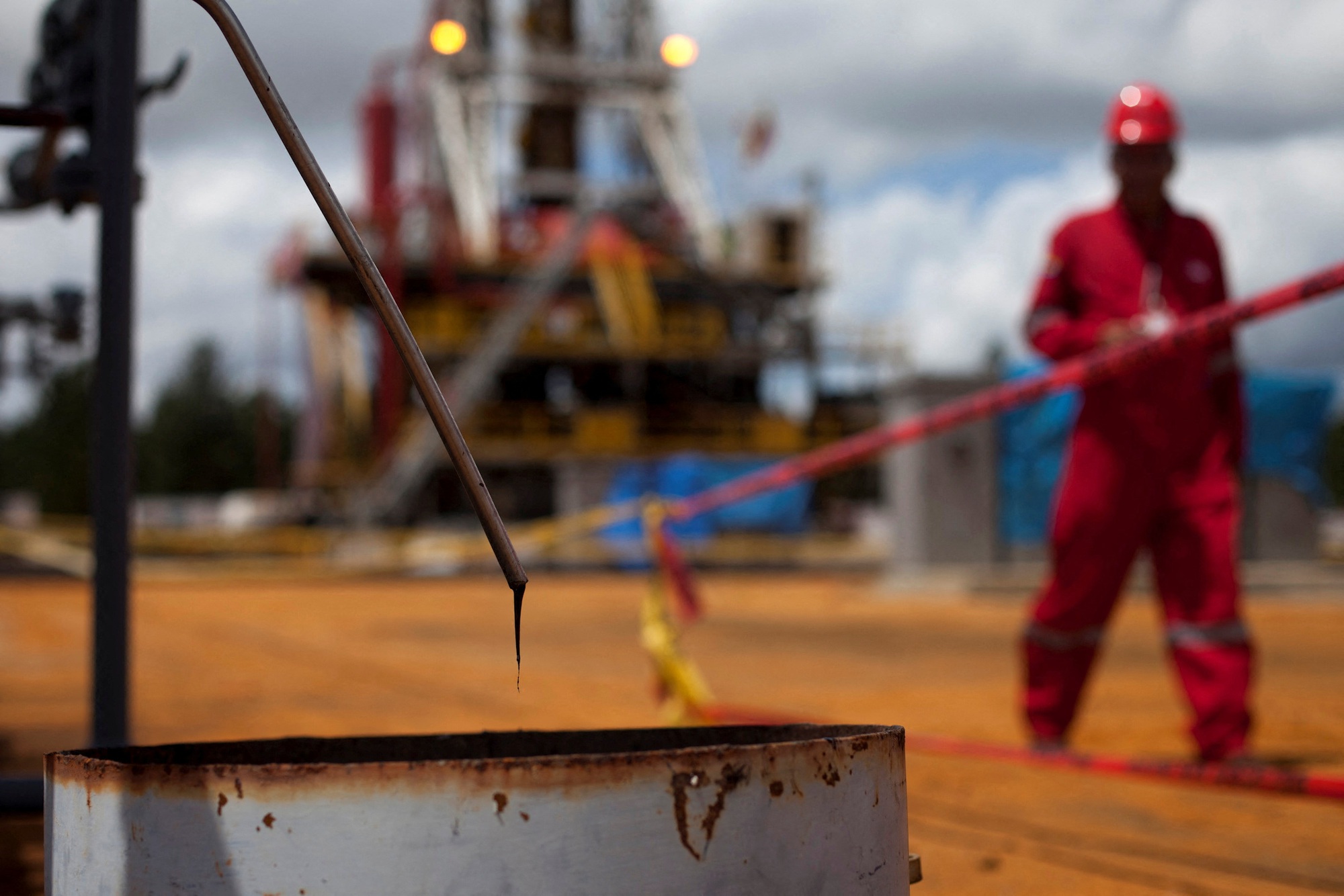 Điều gì đang chờ đợi thị trường dầu mỏ trong năm 2024?- Ảnh 4.