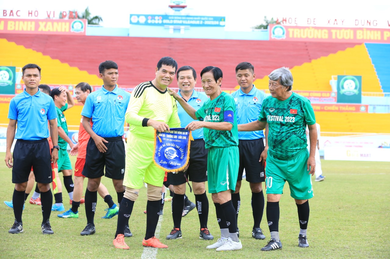 Lời tri ân đặc biệt và nụ cười của các cựu cầu thủ bóng đá Việt Nam- Ảnh 12.