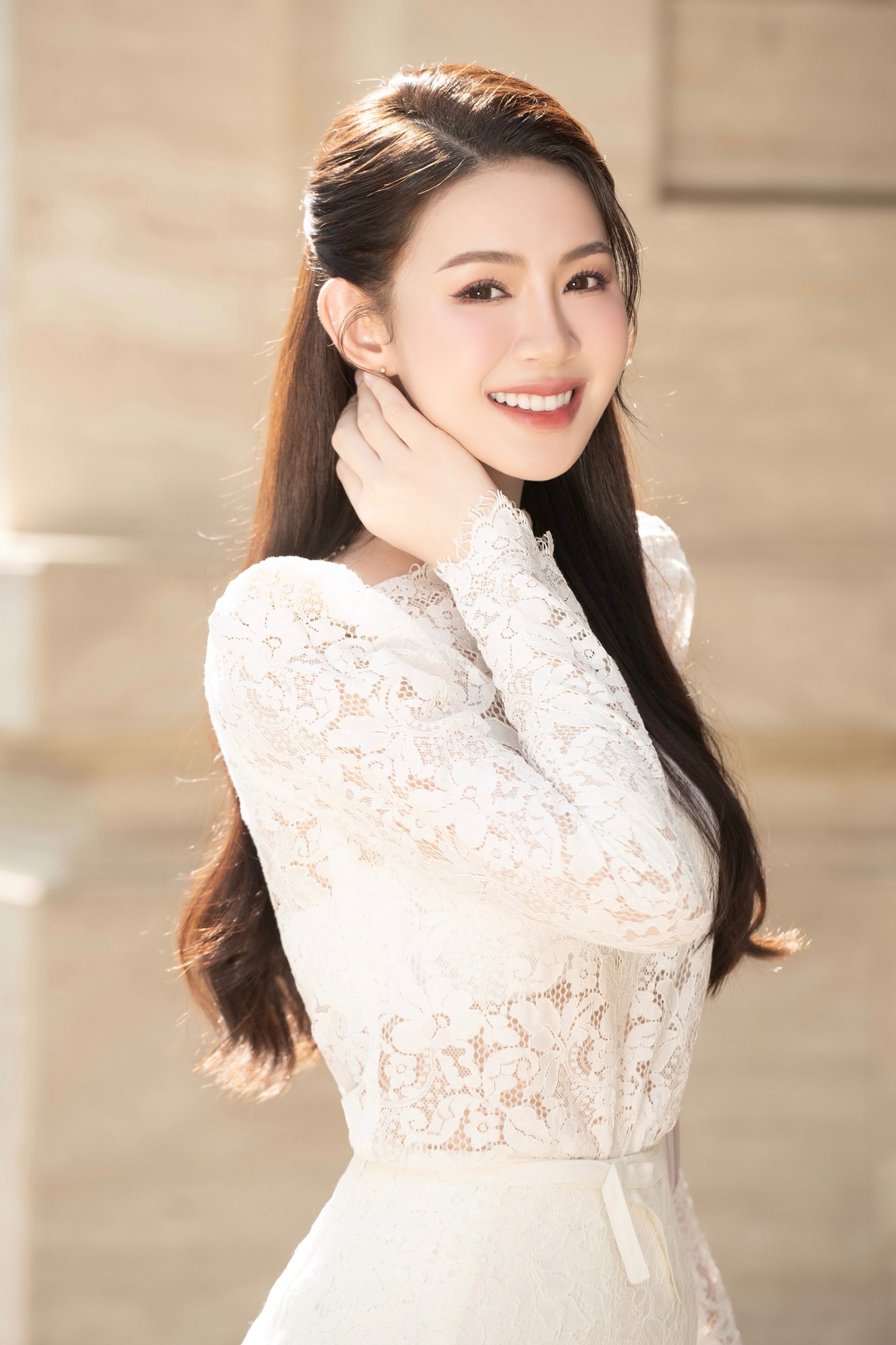 'Bản sao Đặng Thu Thảo' gây chú ý tại Hoa hậu Hoàn vũ Việt Nam - Ảnh 3.