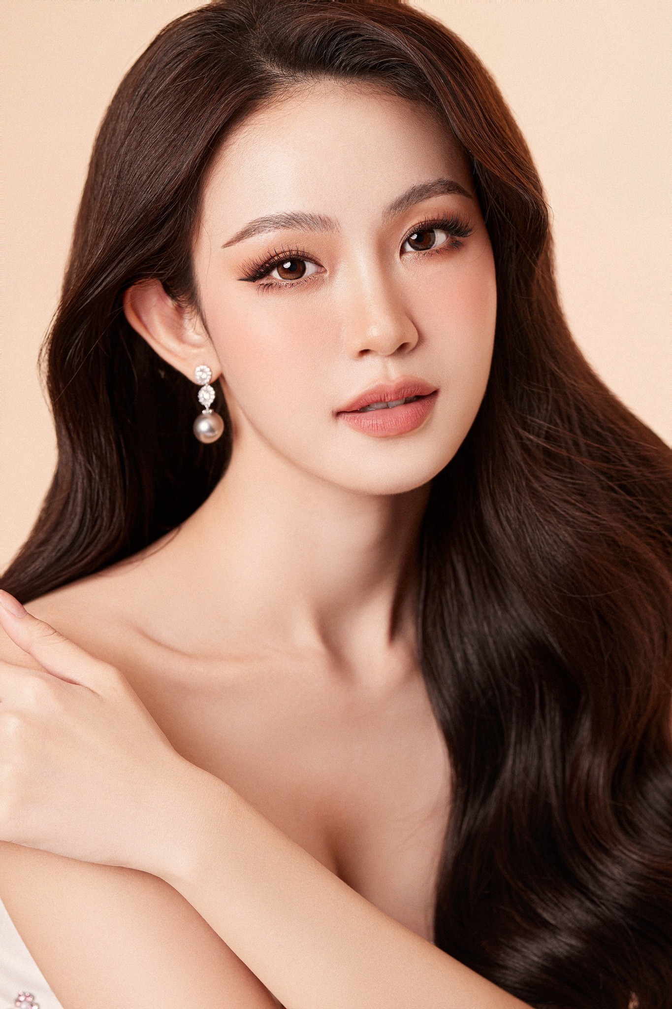 'Bản sao Đặng Thu Thảo' gây chú ý tại Hoa hậu Hoàn vũ Việt Nam - Ảnh 1.