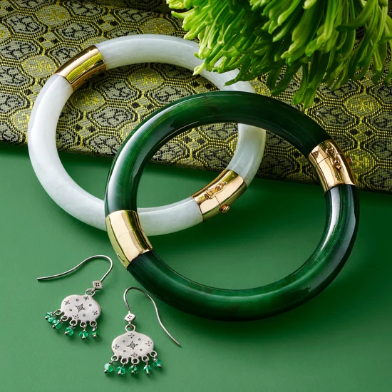 Xu hướng trang sức 2024 - ngọc, món đồ vừa hợp lễ phục lại dễ 'giữ tiền'- Ảnh 2. Xu hướng trang sức 2024 - ngọc, món đồ vừa hợp lễ phục lại dễ 'giữ tiền'- Ảnh 2.