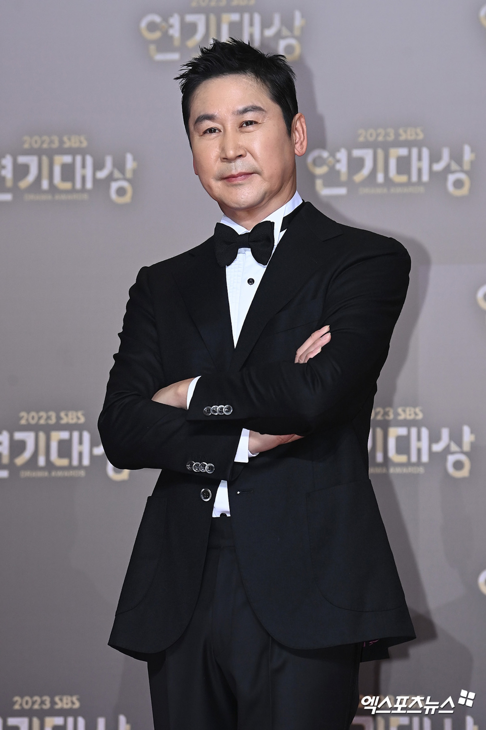 Kim Yoo Jung và loạt sao Hàn quyến rũ trên thảm đỏ- Ảnh 14.