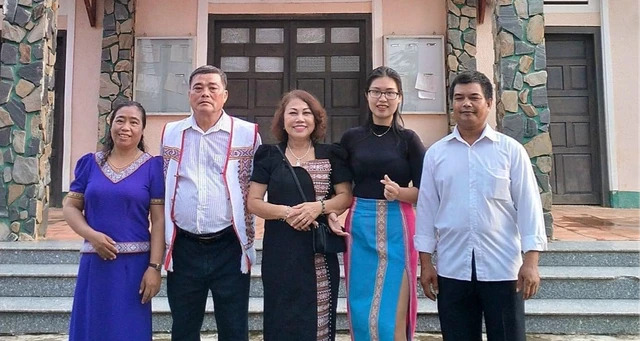 Ca sĩ Siu Black: Con tôi không chấp nhận một người ba khác- Ảnh 3. Ca sĩ Siu Black: Con tôi không chấp nhận một người ba khác- Ảnh 3.