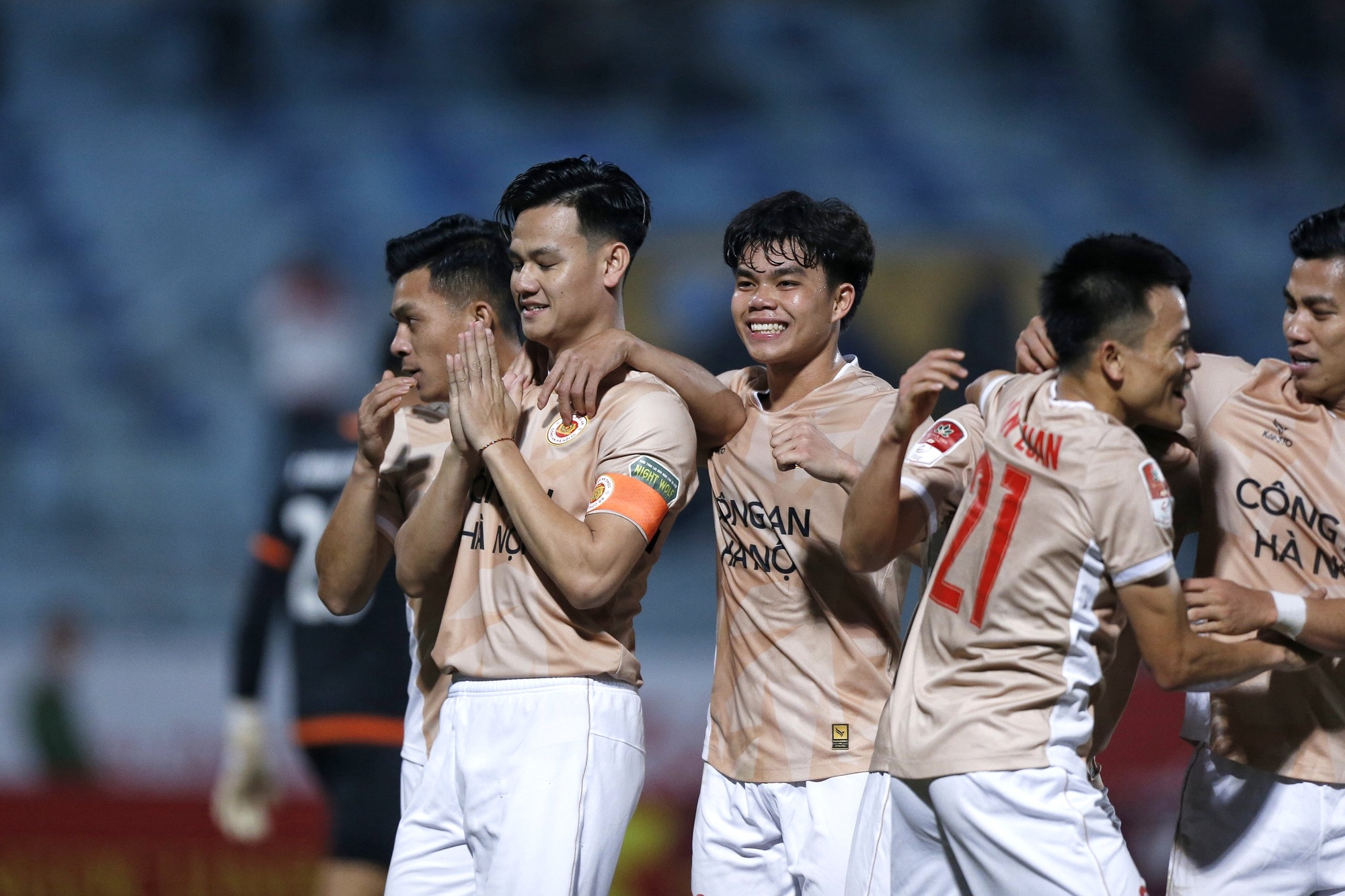 Hồ Tấn Tài được gọi lên đội tuyển Việt Nam sau khi ghi bàn cho CLB CAHN