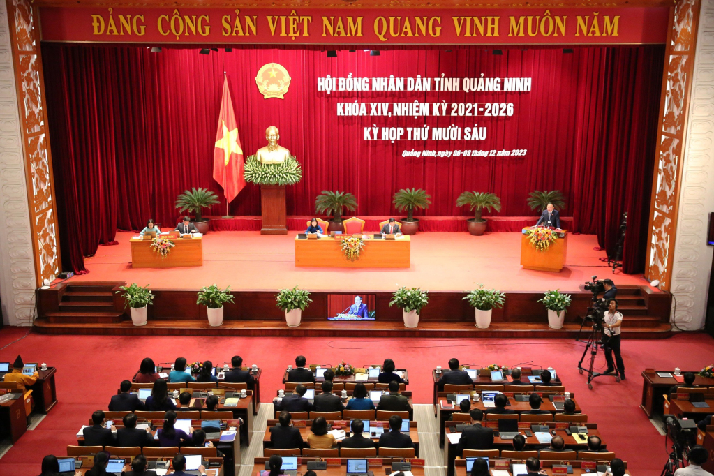 Quảng Ninh dẫn đầu vùng đồng bằng sông Hồng về tăng trưởng kinh tế  - Ảnh 2.