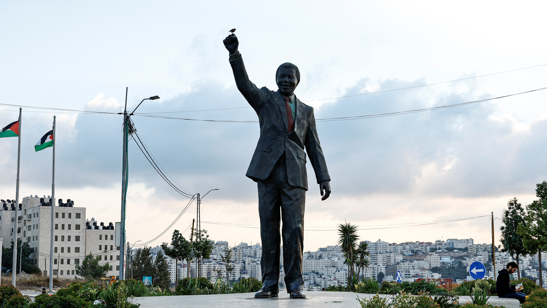 10 năm ngày mất của ông Nelson Mandela, di sản ủng hộ Palestine vẫn tồn tại - Ảnh 1.