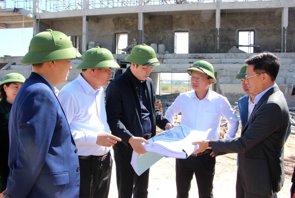 Ông Cao Tường Huy được bầu giữ chức Chủ tịch UBND tỉnh Quảng Ninh - Ảnh 2. Ông Cao Tường Huy được bầu giữ chức Chủ tịch UBND tỉnh Quảng Ninh - Ảnh 2.