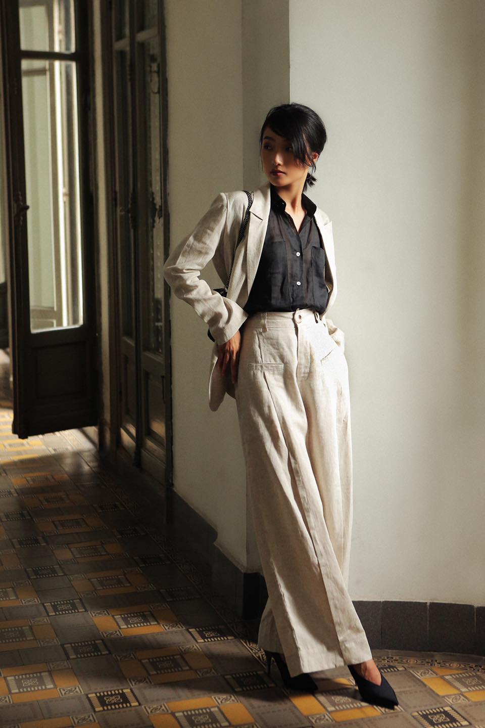 Parisian chic – Western European style for her trendy beauty 