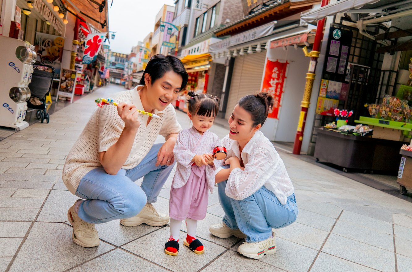 Đông Nhi - Ông Cao Thắng kỷ niệm 14 năm yêu nhau - Ảnh 2.