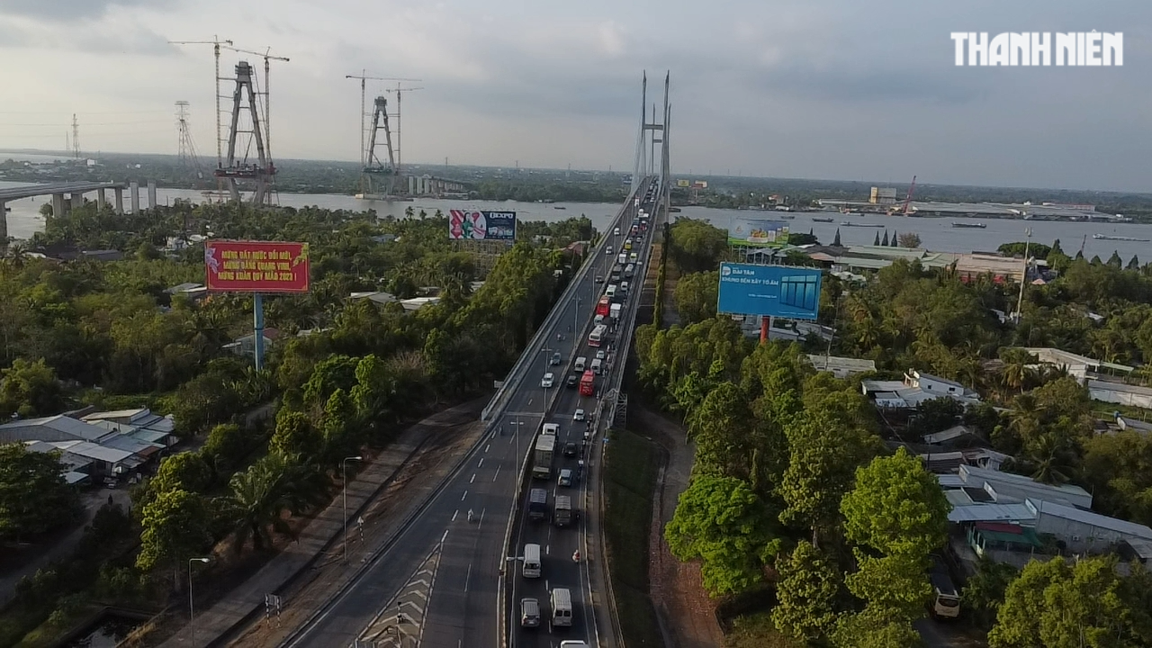 Cầu Mỹ Thuận bất ngờ tê liệt vào chiều cuối tuần - Ảnh 9.