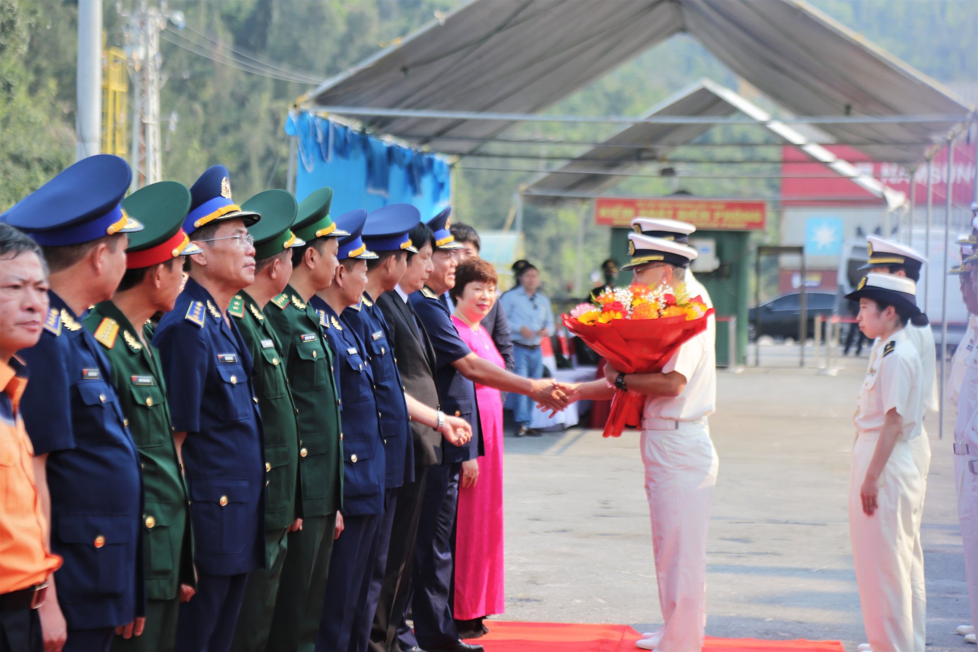 Đà Nẵng: Lực lượng bảo vệ bờ biển Nhật Bản huấn luyện chung với Cảnh sát biển - Ảnh 3.