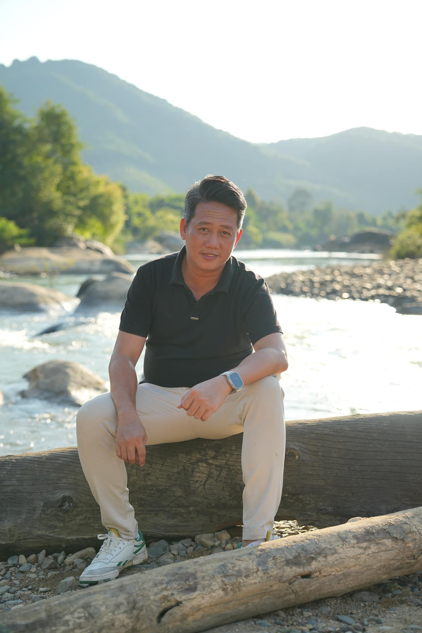 Diễn viên hài Lê Nam Tôi bớt ham chơi, thương vợ hơn sau đột quỵ