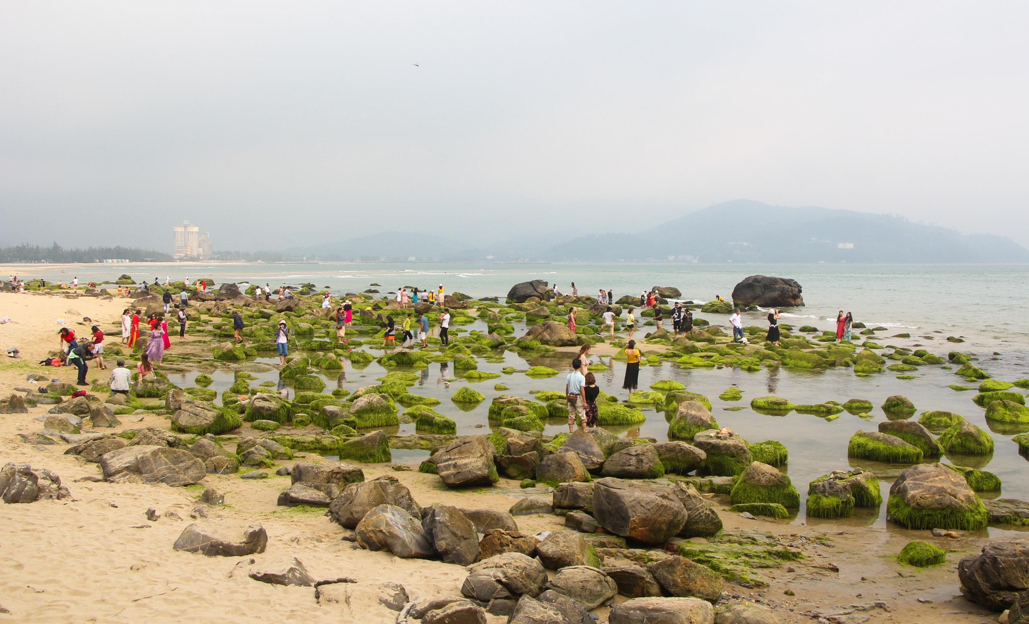bãi biển Nam Ô