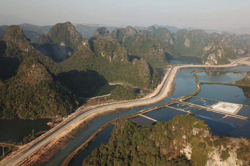Quảng Ninh dành đất vàng bên bờ vịnh Hạ Long để xây bệnh viện đa khoa tỉnh - Ảnh 2.