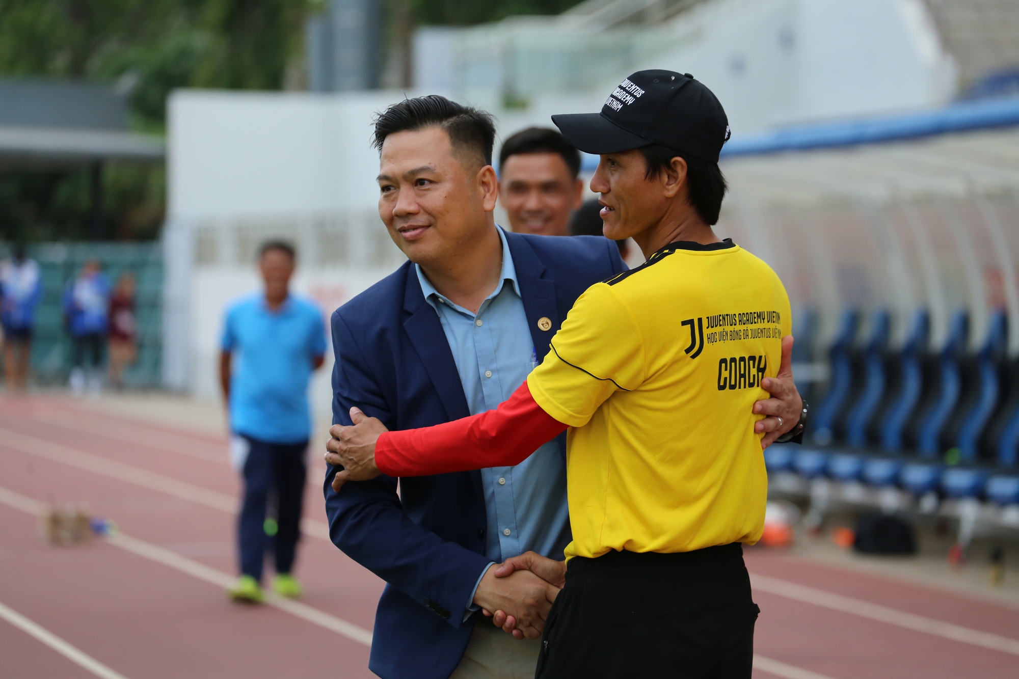 Đội bóng sinh viên làm khó Học viện Juventus Việt Nam - Ảnh 3.
