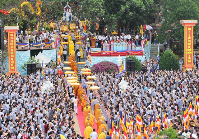 Sự kiện văn hóa tuần qua: Người Việt đã mua thành công ấn vàng ‘Hoàng đế chi bảo’ - Ảnh 4.