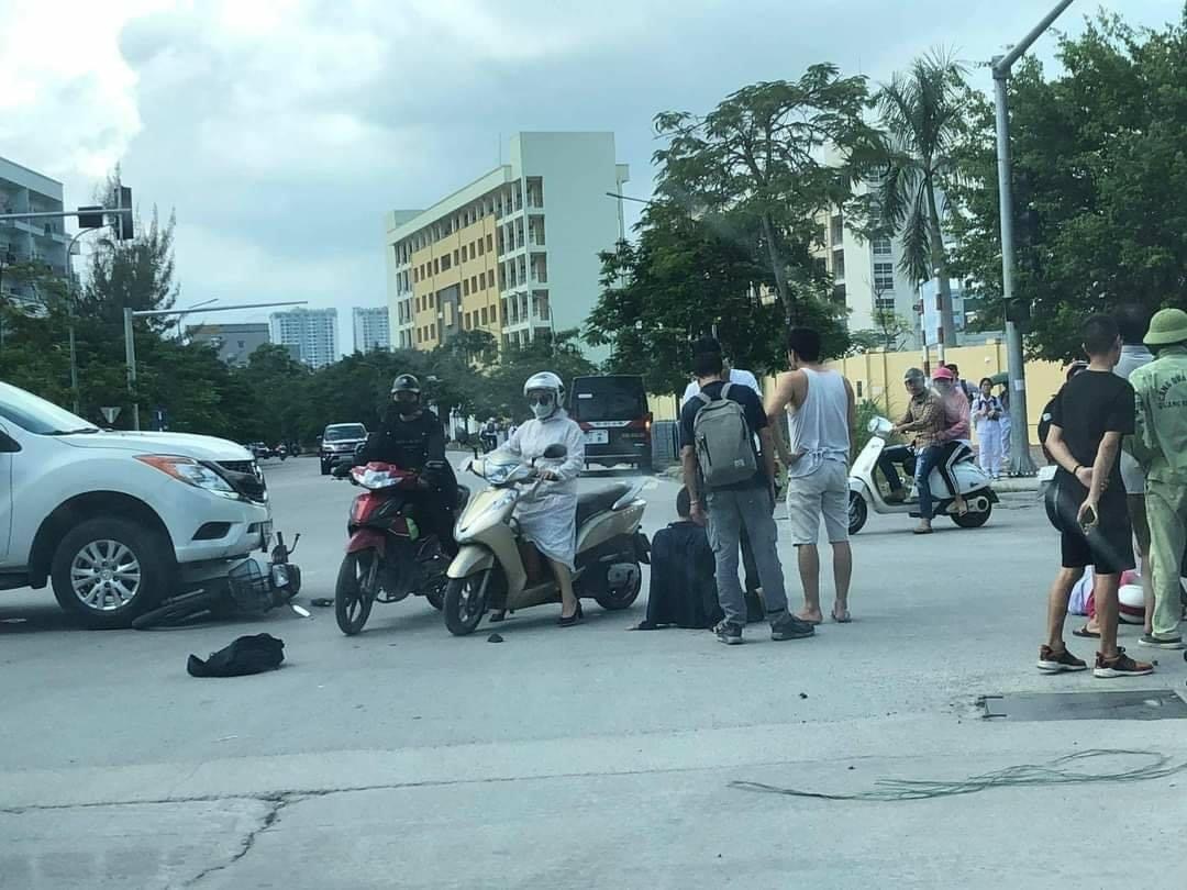 Quảng Ninh: Di dời đèn tín hiệu giữa đường, đèn trên vỉa hè thì bỏ hoang - Ảnh 5.