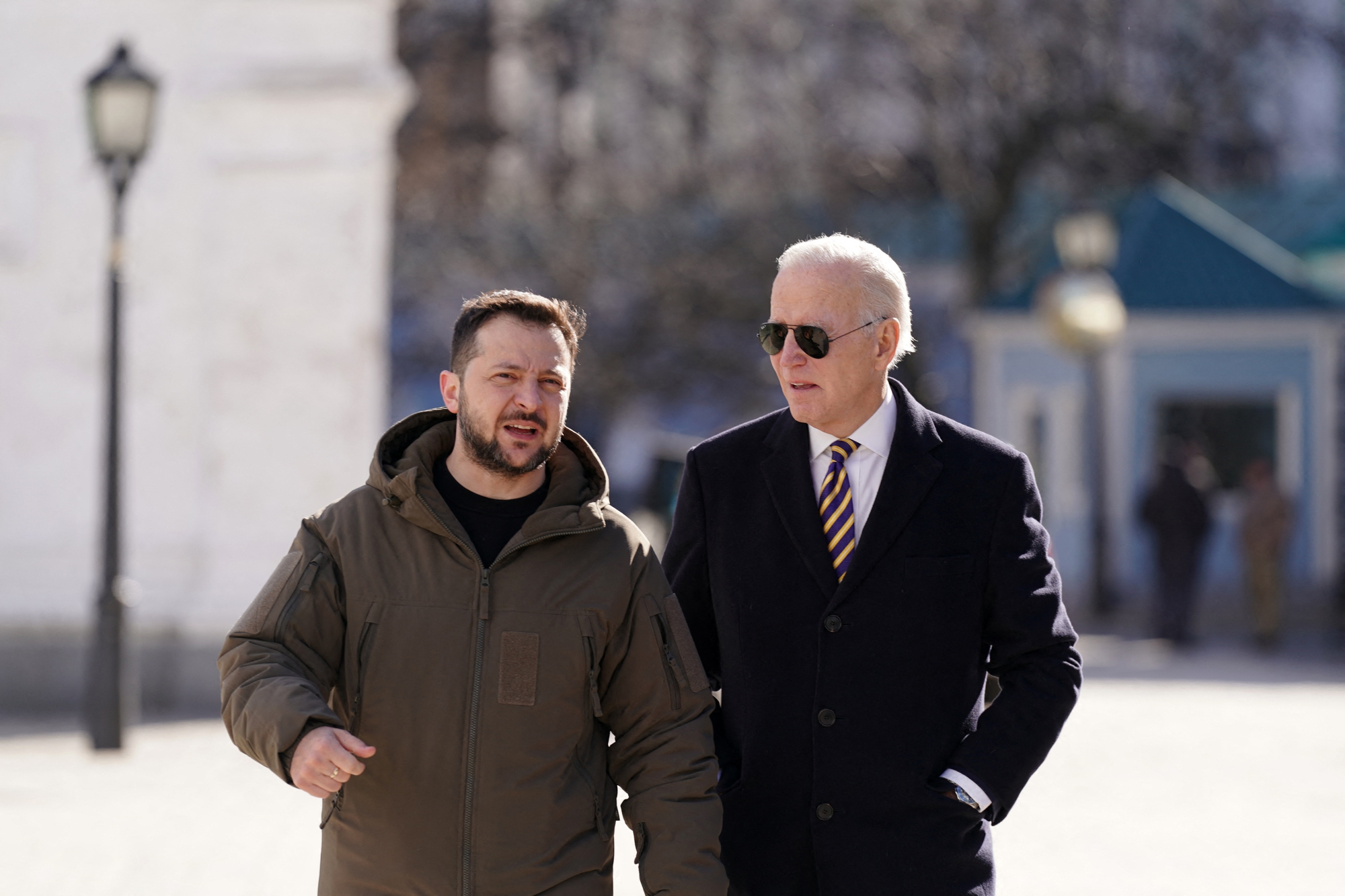 Tổng thống Mỹ Joe Biden bất ngờ thăm Kyiv - Ảnh 1.