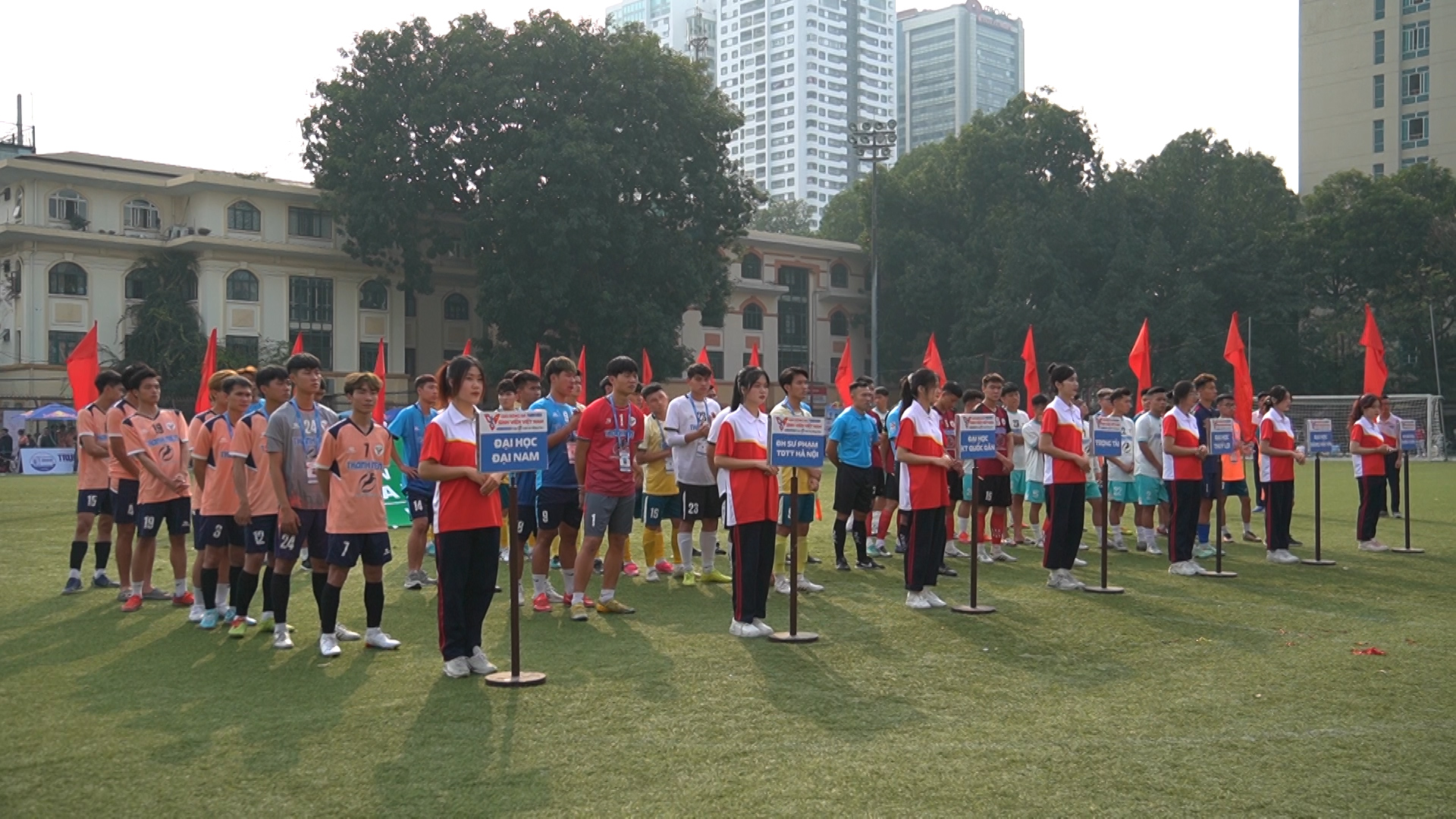Hơn 1.000 khán giả dự lễ khai mạc giải bóng đá Thanh Niên Sinh viên Việt Nam - Ảnh 3.