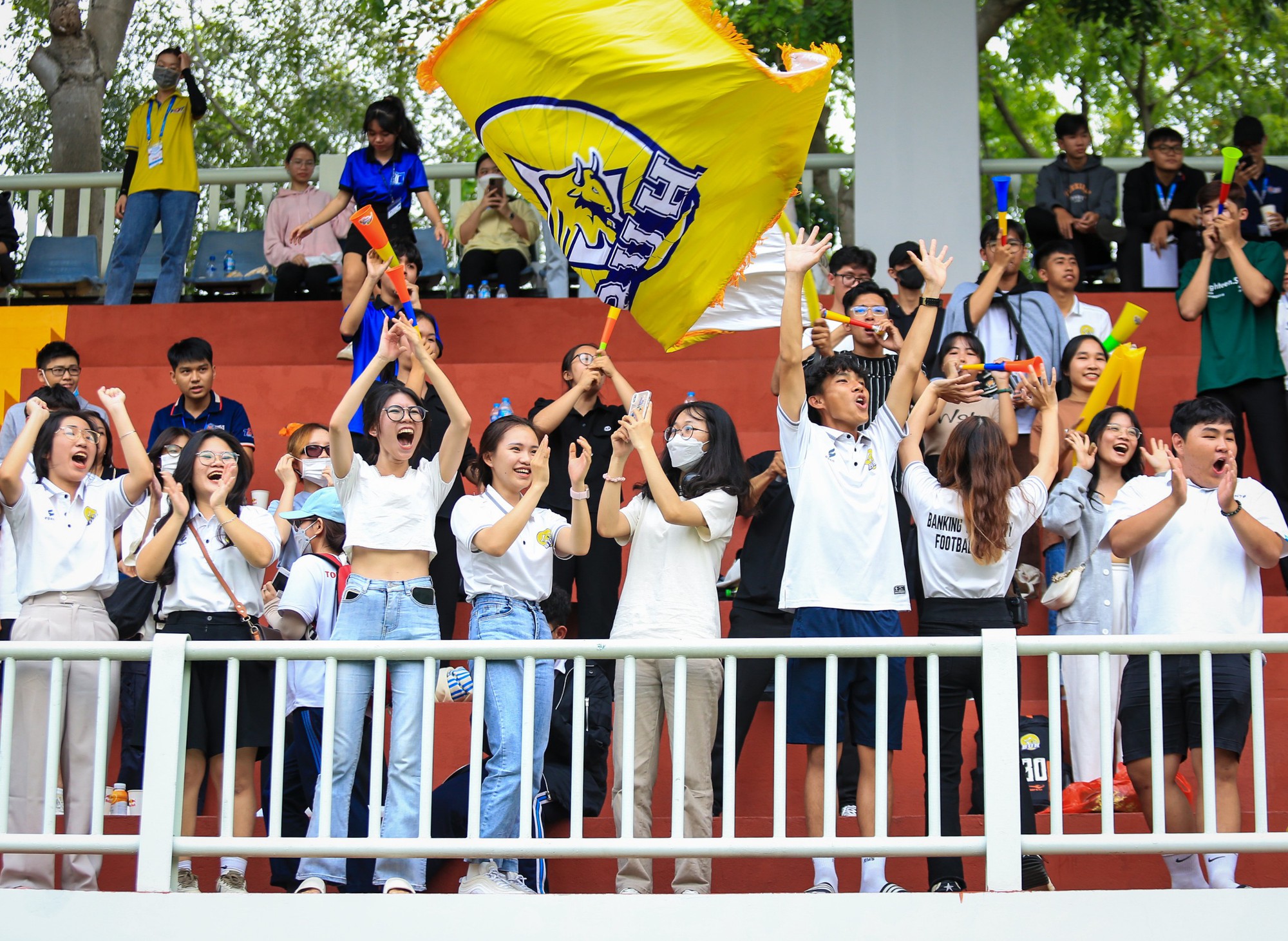 Giải Thanh Niên Sinh viên Việt Nam xứng đáng giải chuyên nghiệp nhất bóng đá sinh viên - Ảnh 3.