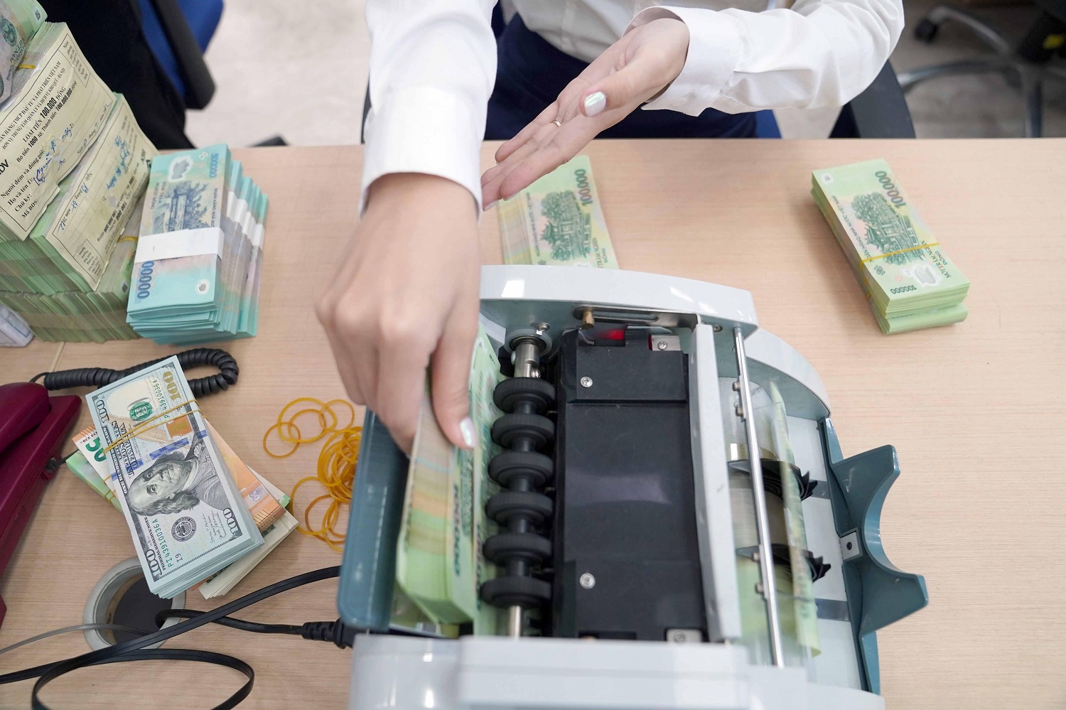 Giá USD hôm nay 1.6.2026: Tiếp tục đi lên cùng chiều euro - Ảnh 1.