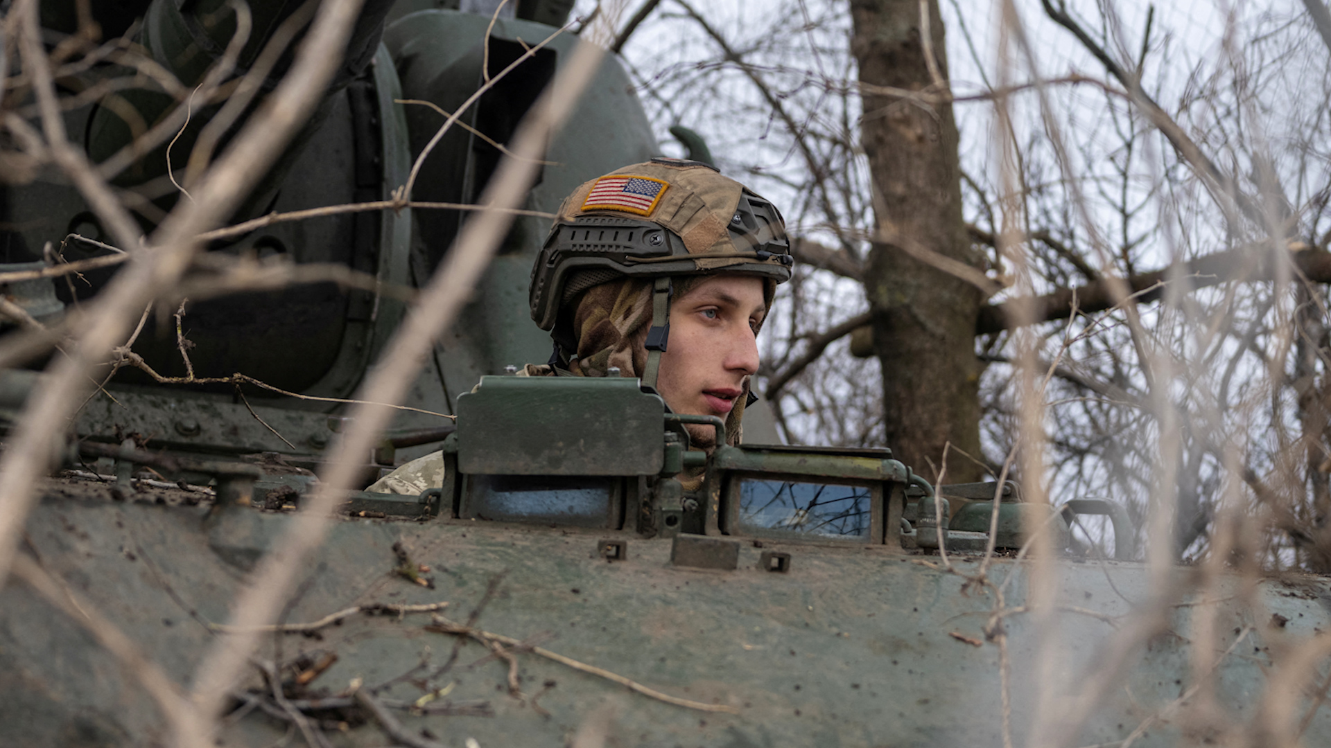 Tướng Ukraine thăm tiền tuyến Bakhmut - Ảnh 1.