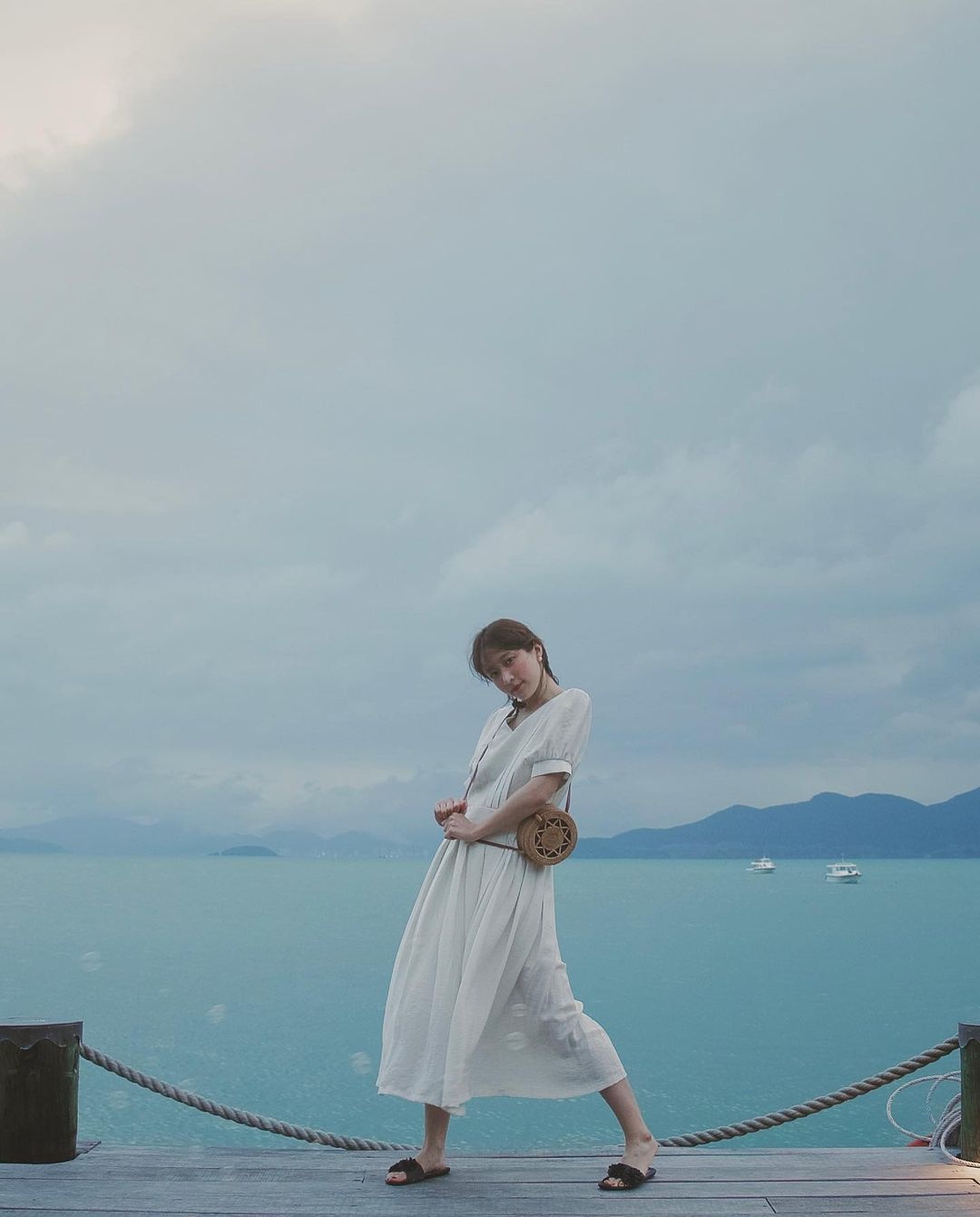 ‘Nữ hoàng fancam’ Hani khoe nhan sắc ngọt ngào trong loạt ảnh du lịch Nha Trang - Ảnh 10.