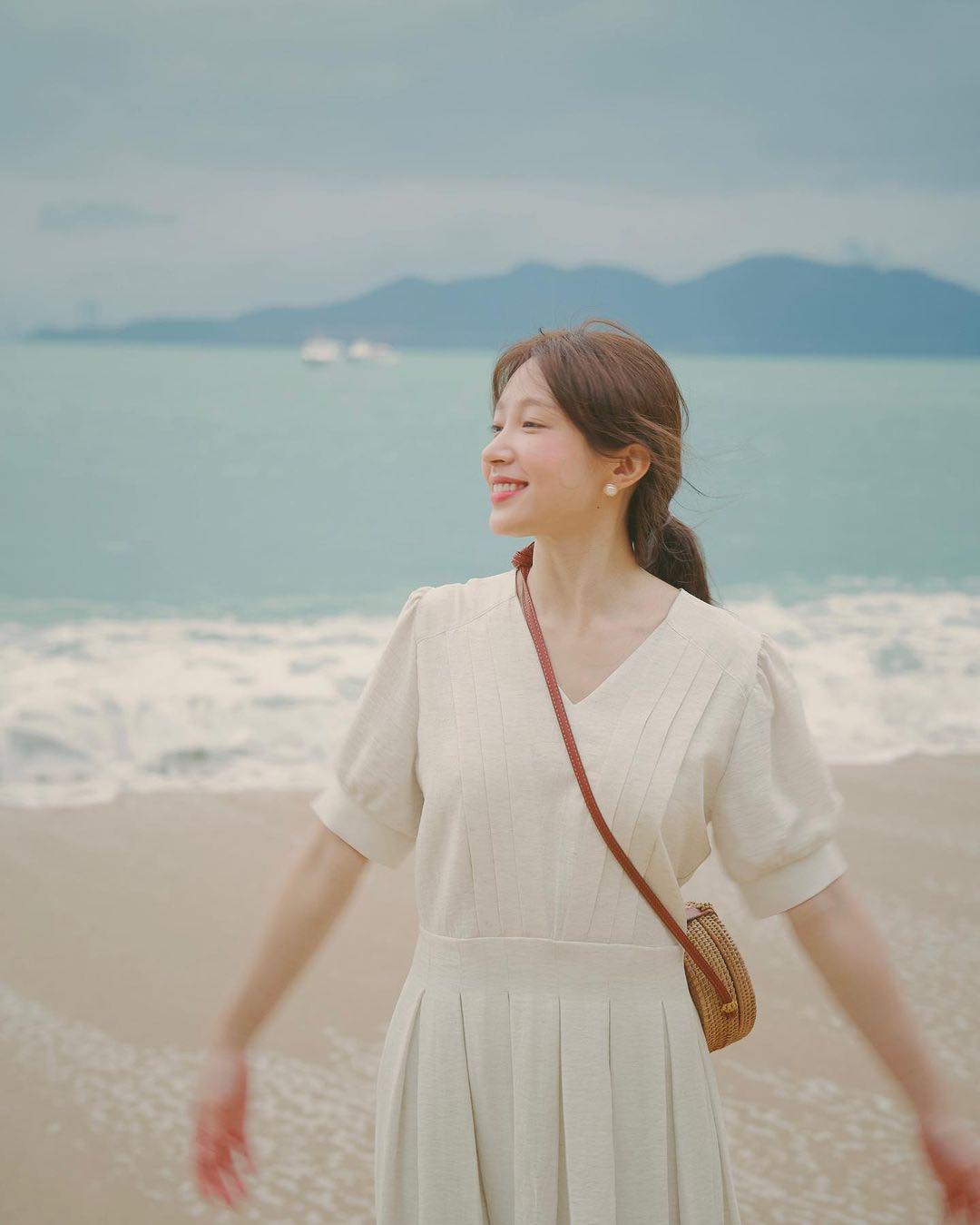 ‘Nữ hoàng fancam’ Hani khoe nhan sắc ngọt ngào trong loạt ảnh du lịch Nha Trang - Ảnh 5.