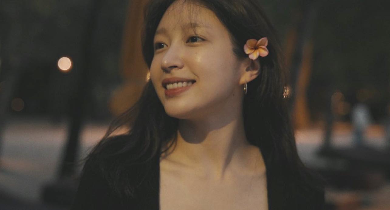 ‘Nữ hoàng fancam’ Hani khoe nhan sắc ngọt ngào trong loạt ảnh du lịch Nha Trang - Ảnh 3.