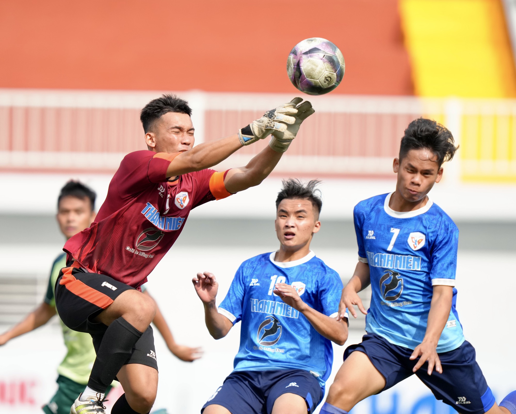 Các HLV đề cao đối thủ tại vòng play-off giải Thanh Niên Sinh viên Việt Nam - Ảnh 1.