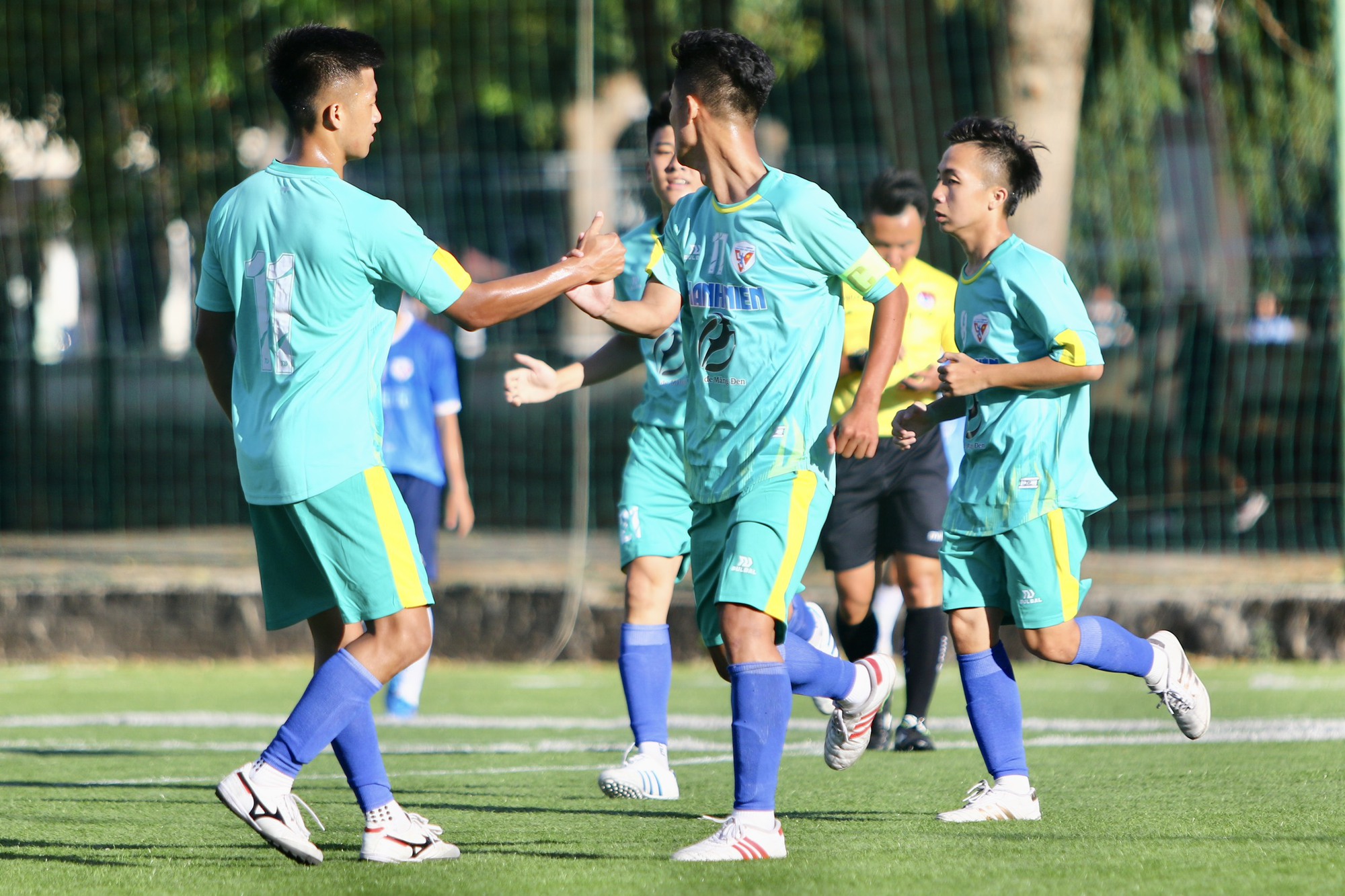 Thắng CĐ Du lịch Nha Trang 3-1, ĐH Tây Nguyên giành vé vào VCK - Ảnh 4.