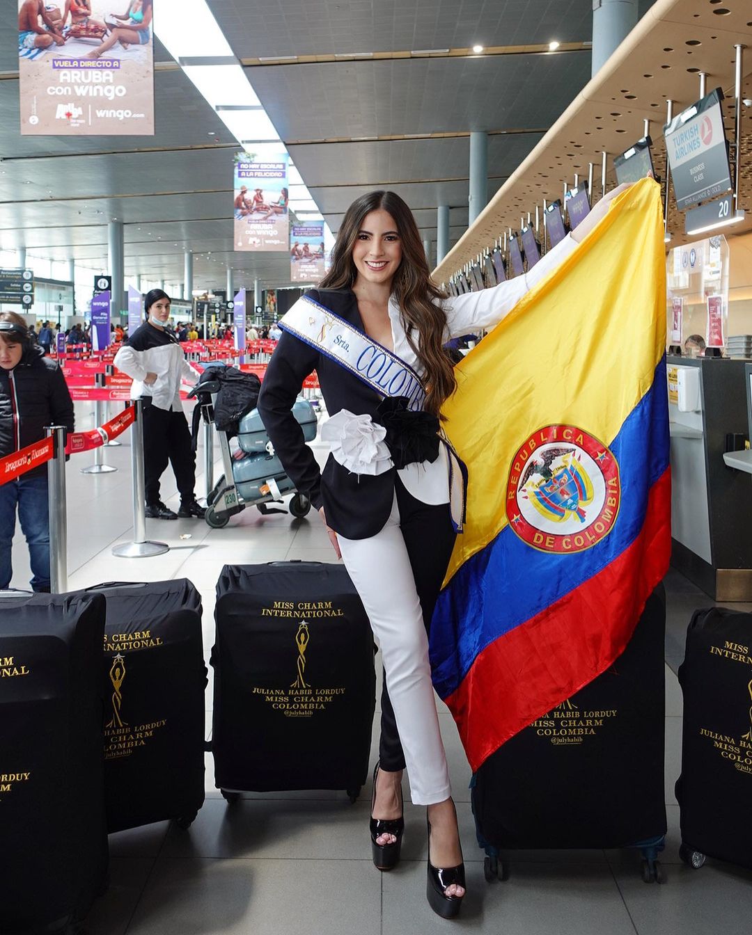 Dàn hoa hậu quốc tế 'đổ bộ' đến Việt Nam tranh vương miện Miss Charm - Ảnh 5.