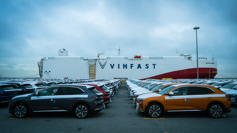 Lô ô tô điện VinFast đầu tiên xuất sang Mỹ vẫn chưa đến tay khách hàng