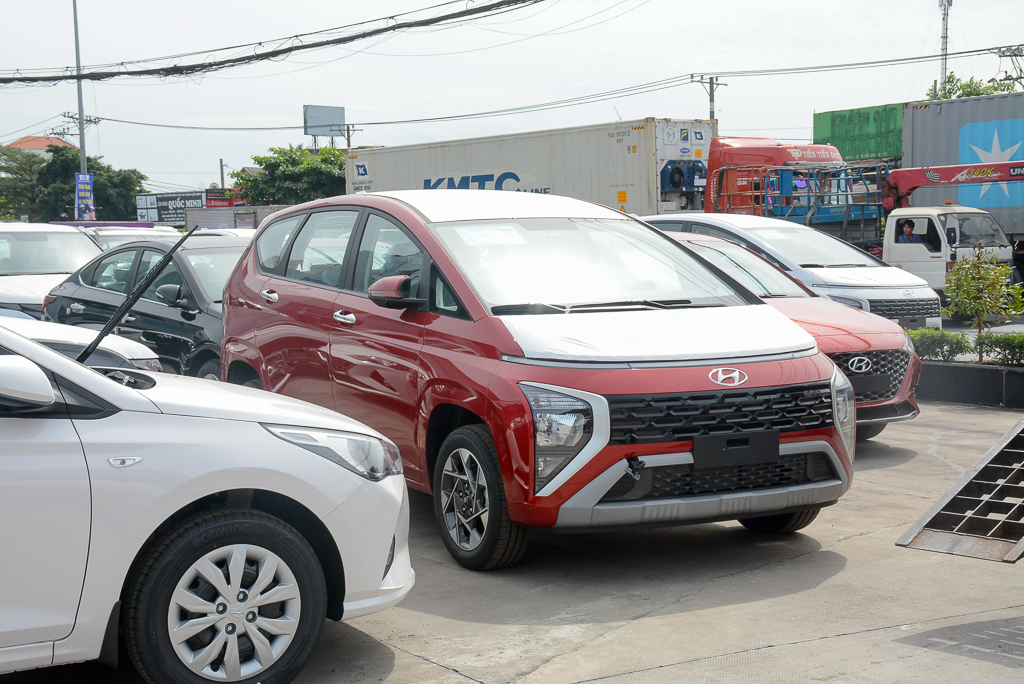Xe MPV dưới 700 triệu đồng 'đại hạ giá', xả hàng tồn kho - Ảnh 1. Xe MPV dưới 700 triệu đồng 'đại hạ giá', xả hàng tồn kho - Ảnh 1.