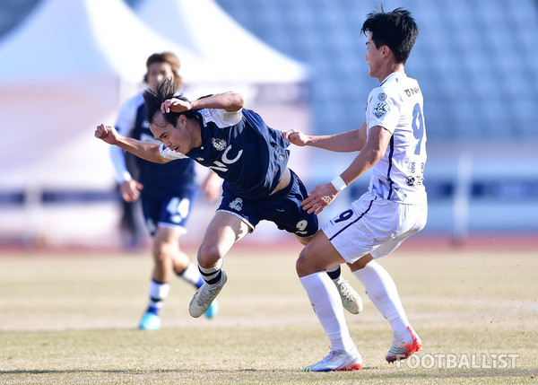 Văn Toàn không ghi bàn, Seoul E-Land thua trận trong ngày thầy Park dự khán - Ảnh 2.