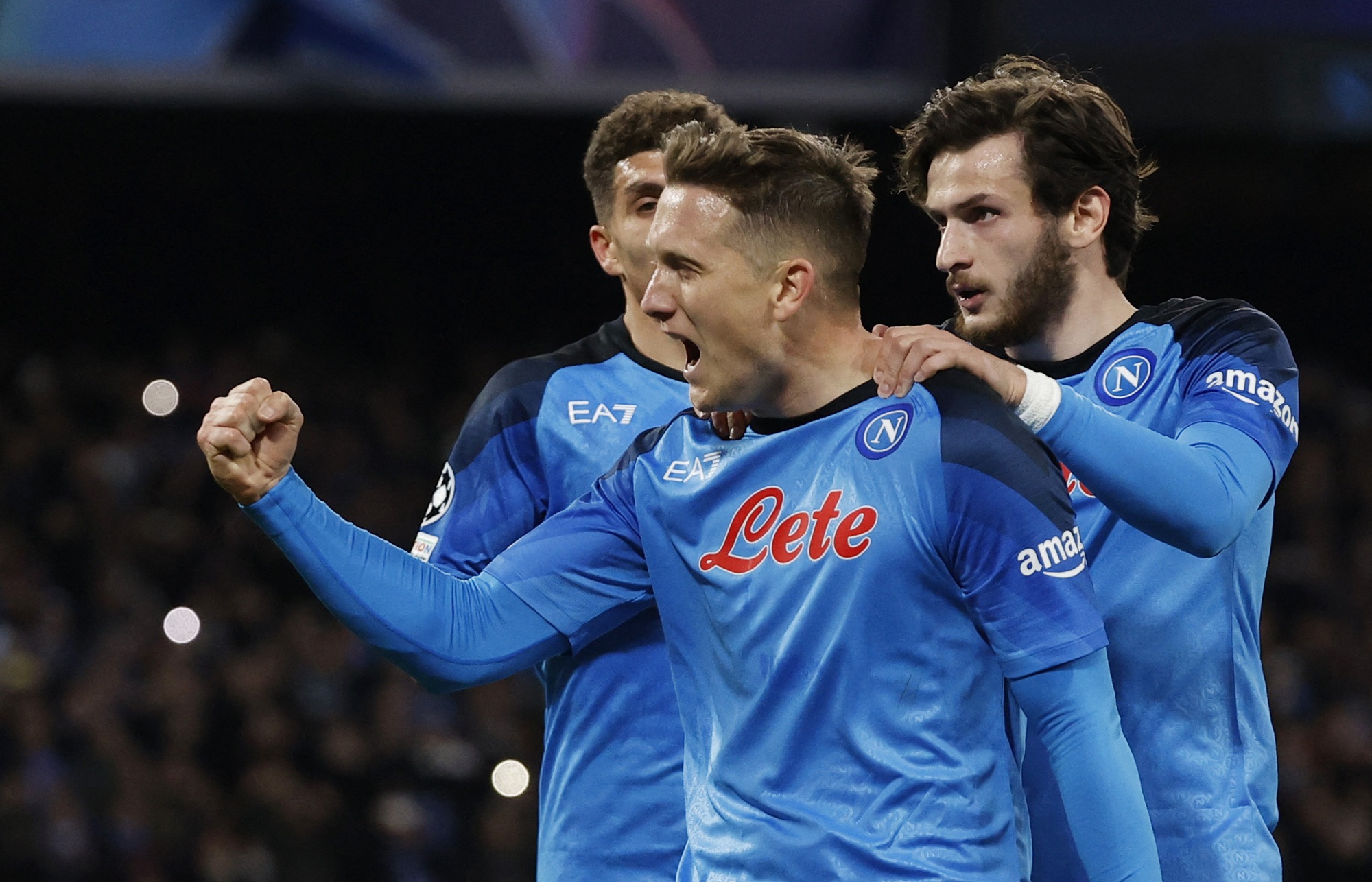 Napoli giúp Serie A tái lập kỷ lục sau 17 năm tại Champions League - Ảnh 4.