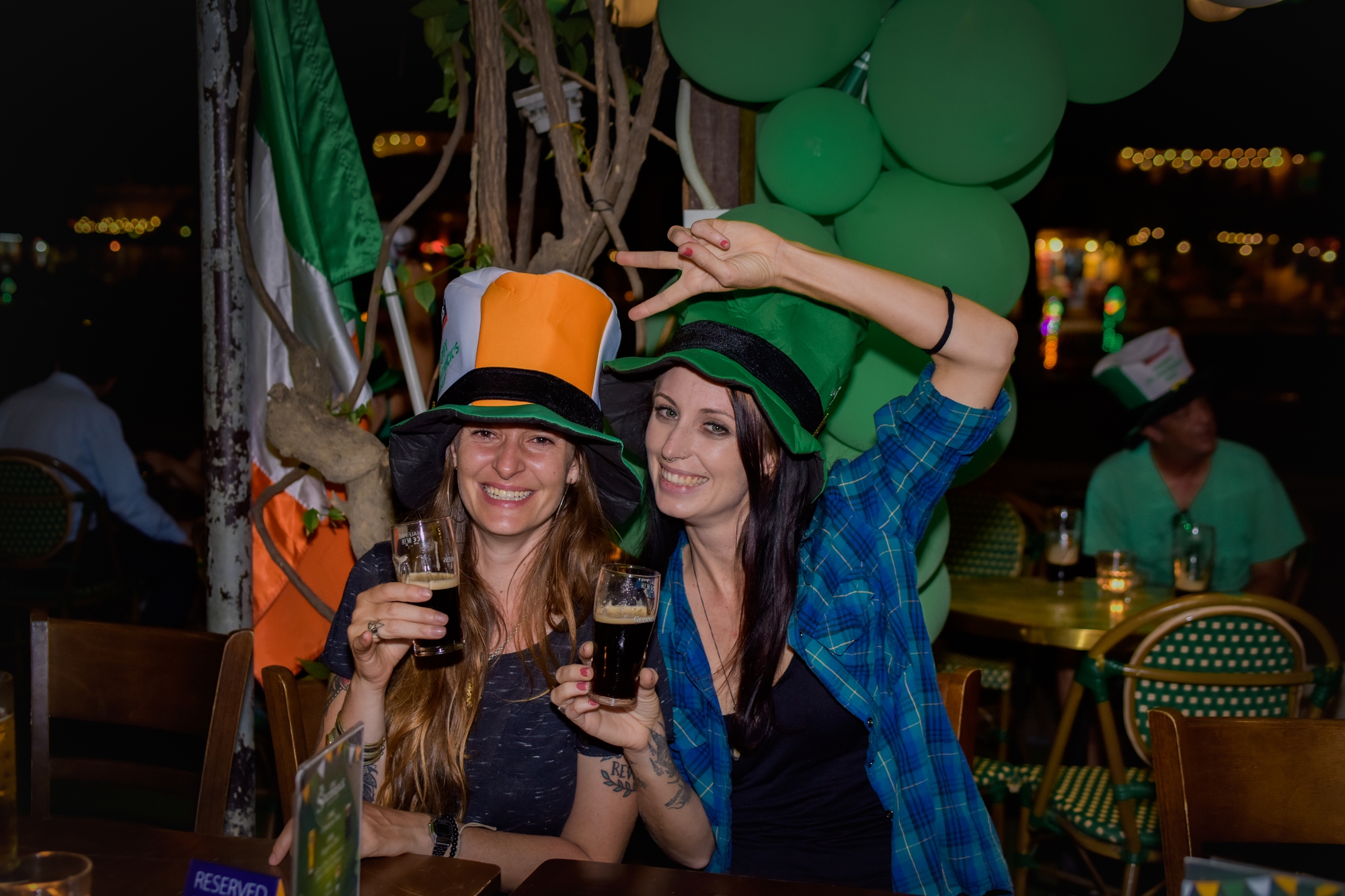 Aziz Patrick Günü'nü Hoi An'ın güzel antik kentinde yaşayın: Neden olmasın? - Fotoğraf 1. Trải nghiệm ngày lễ Thánh Patrick ngay tại phố cổ Hội An xinh đẹp: Tại sao không? - Ảnh 1.