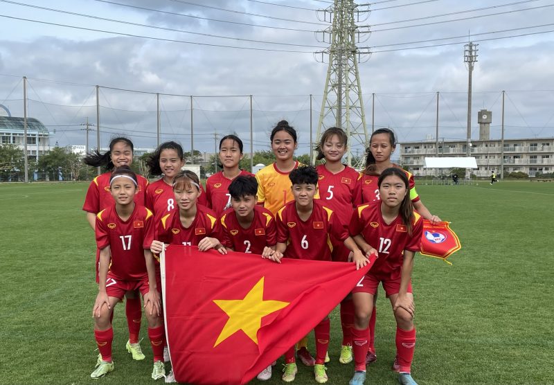 U.17 nữ Việt Nam thắng đậm U.17 nữ Okinawa 10-0 - Ảnh 1.